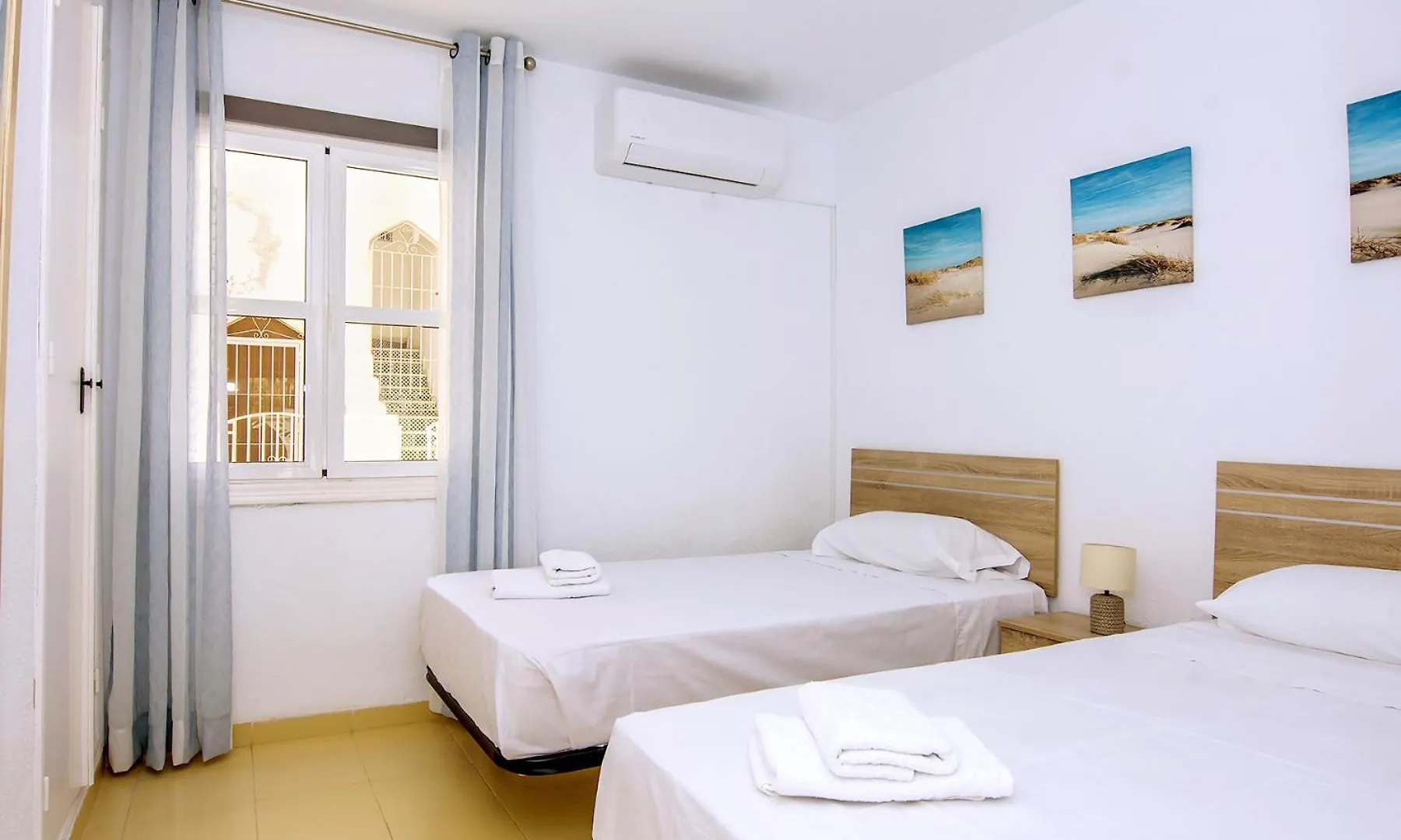 Проживание в семье Vera Playa Fantastico Bajo Jardin Piscina Wifi Ac
