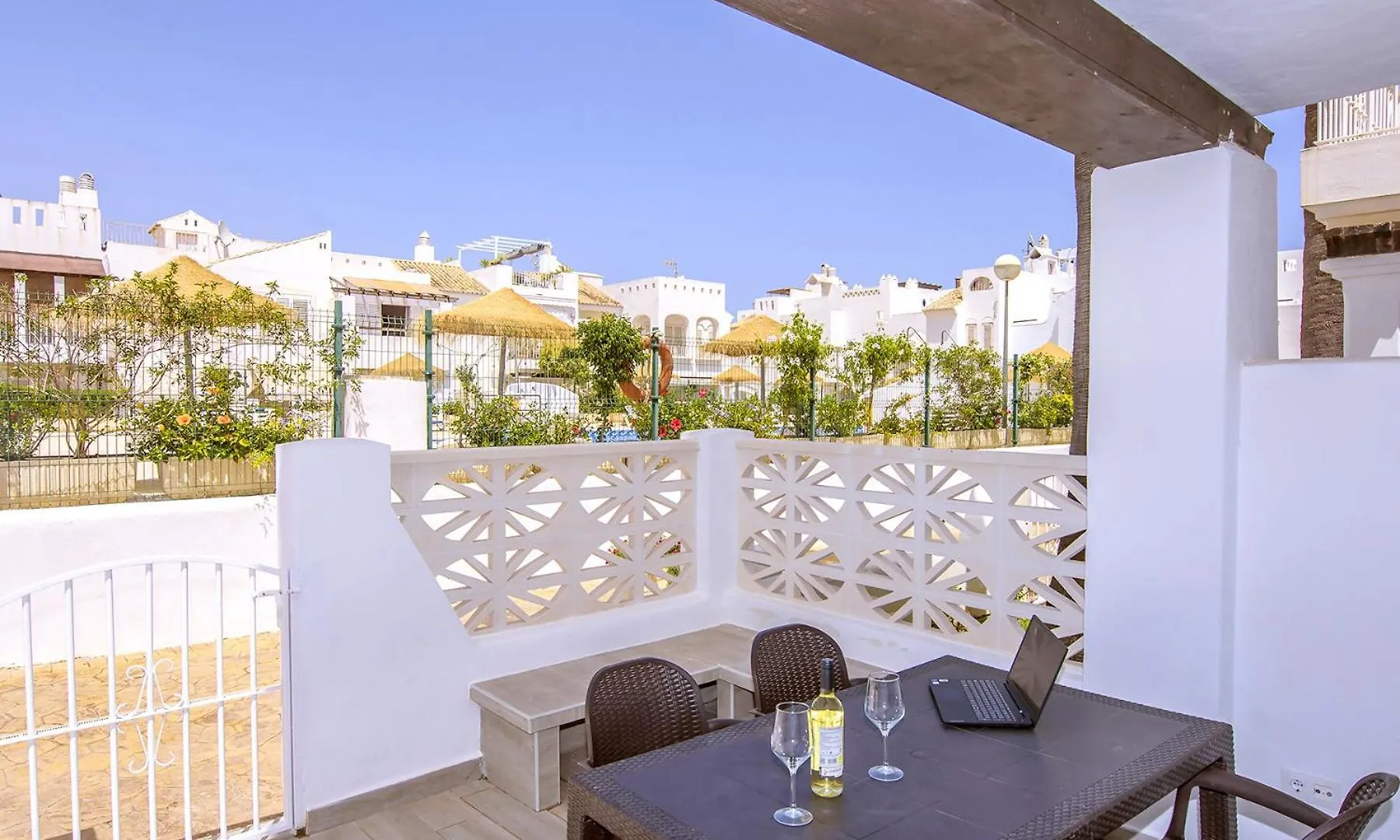 Проживание в семье Vera Playa Fantastico Bajo Jardin Piscina Wifi Ac