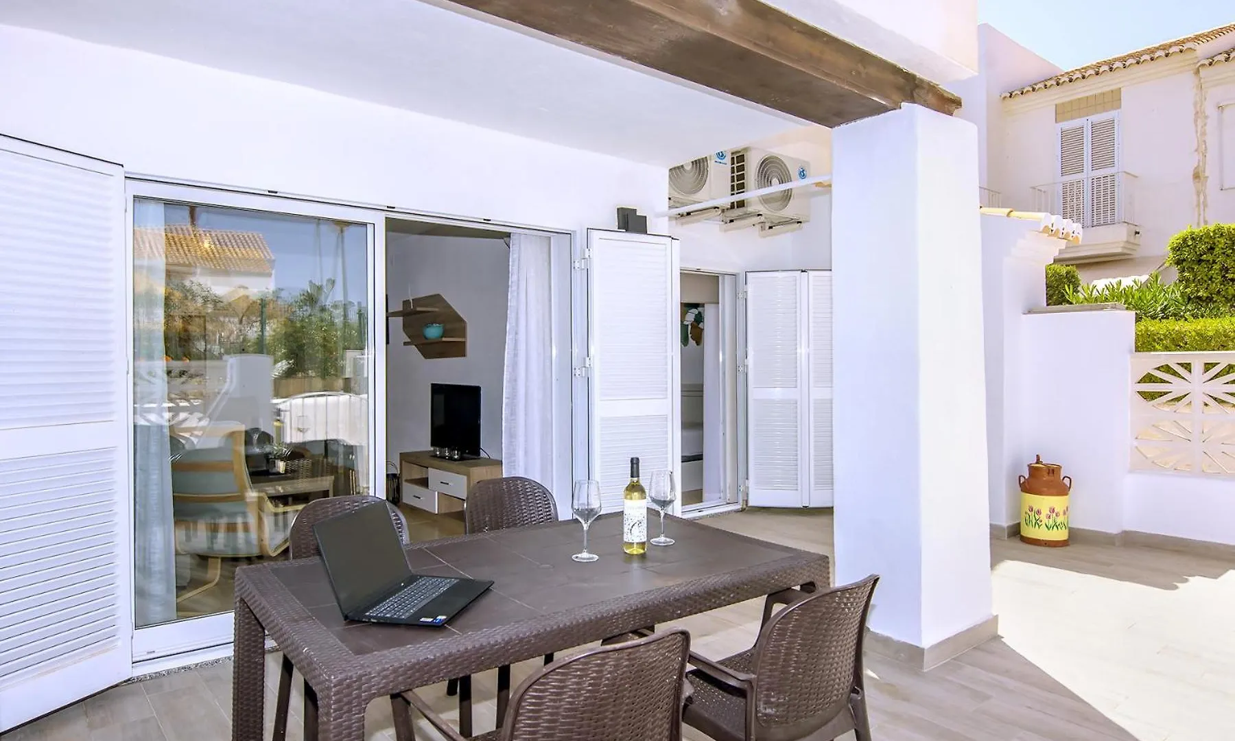 Vera Playa Fantastico Bajo Jardin Piscina Wifi Ac Проживание в семье