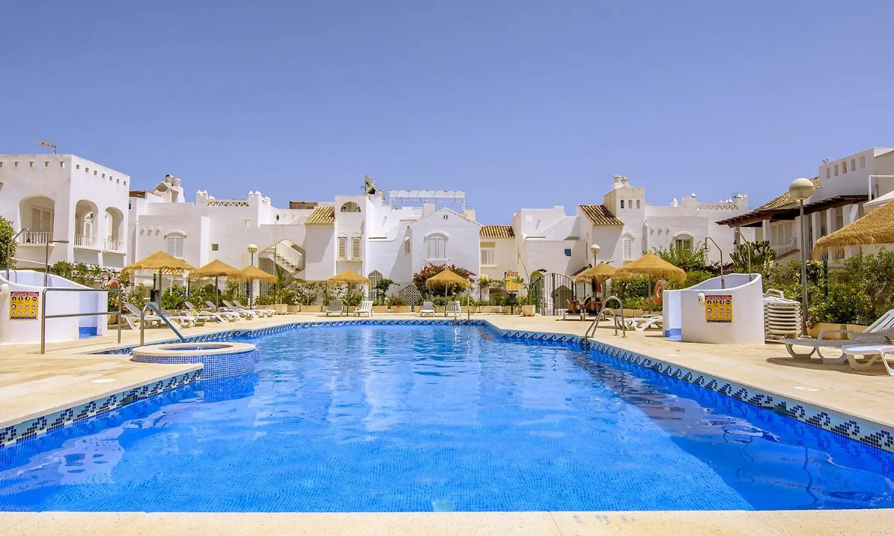 Vera Playa Fantastico Bajo Jardin Piscina Wifi Ac