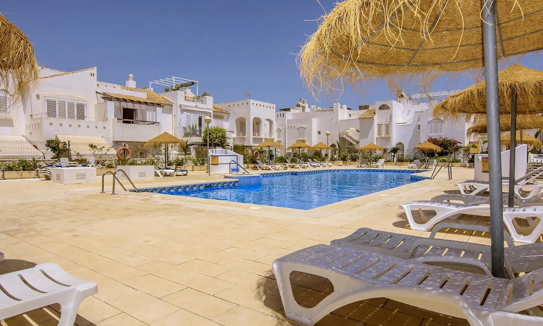 Vera Playa Fantastico Bajo Jardin Piscina Wifi Ac Проживание в семье
